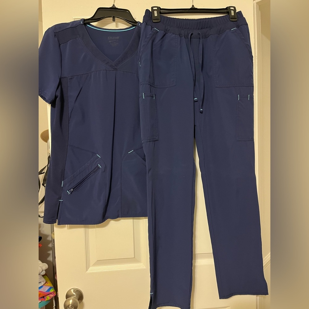 Scrubstar Navy Blue Scrub Set